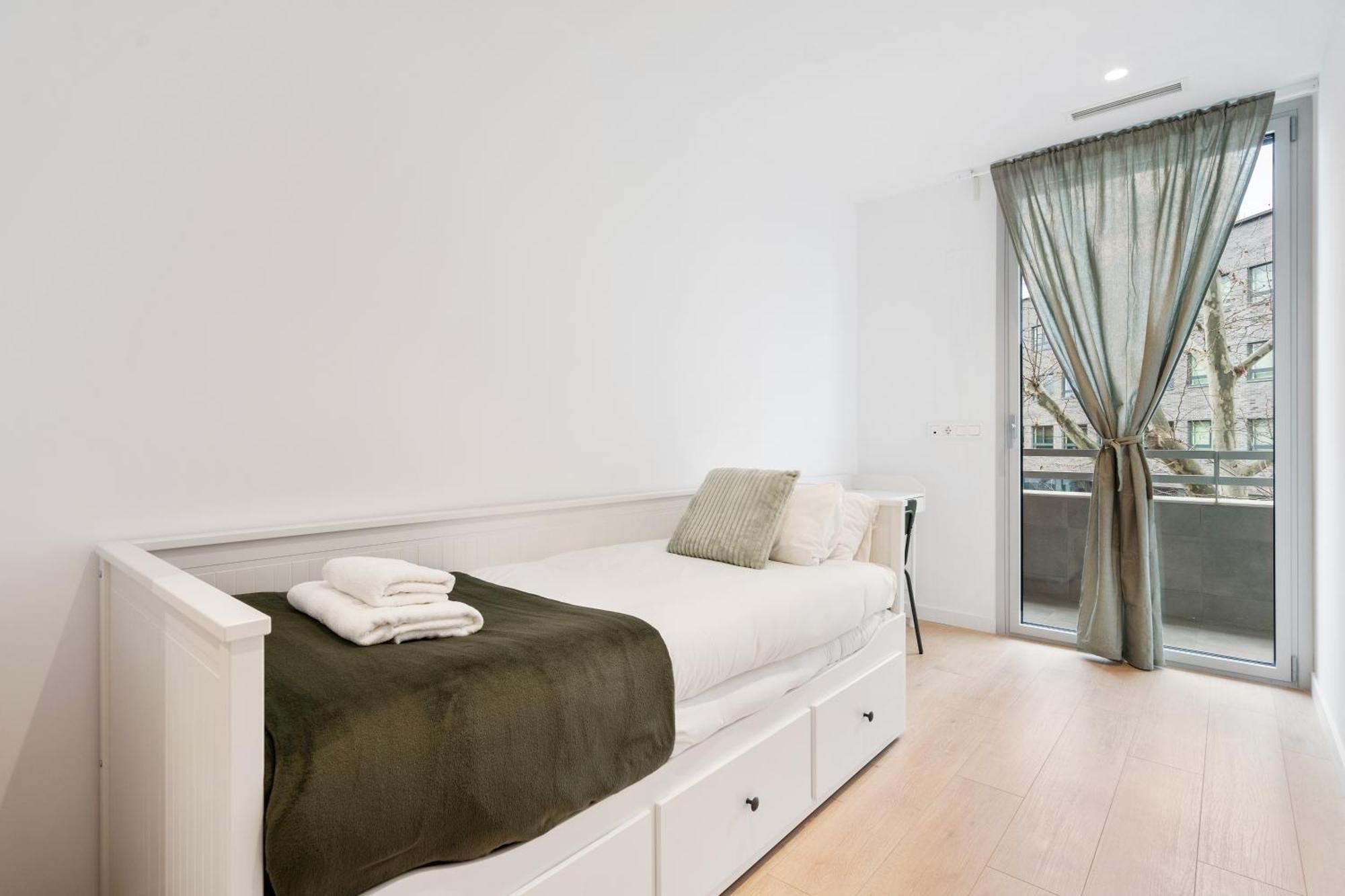 Diagonal Mar Oasis With Pool And Parking Appartamento *