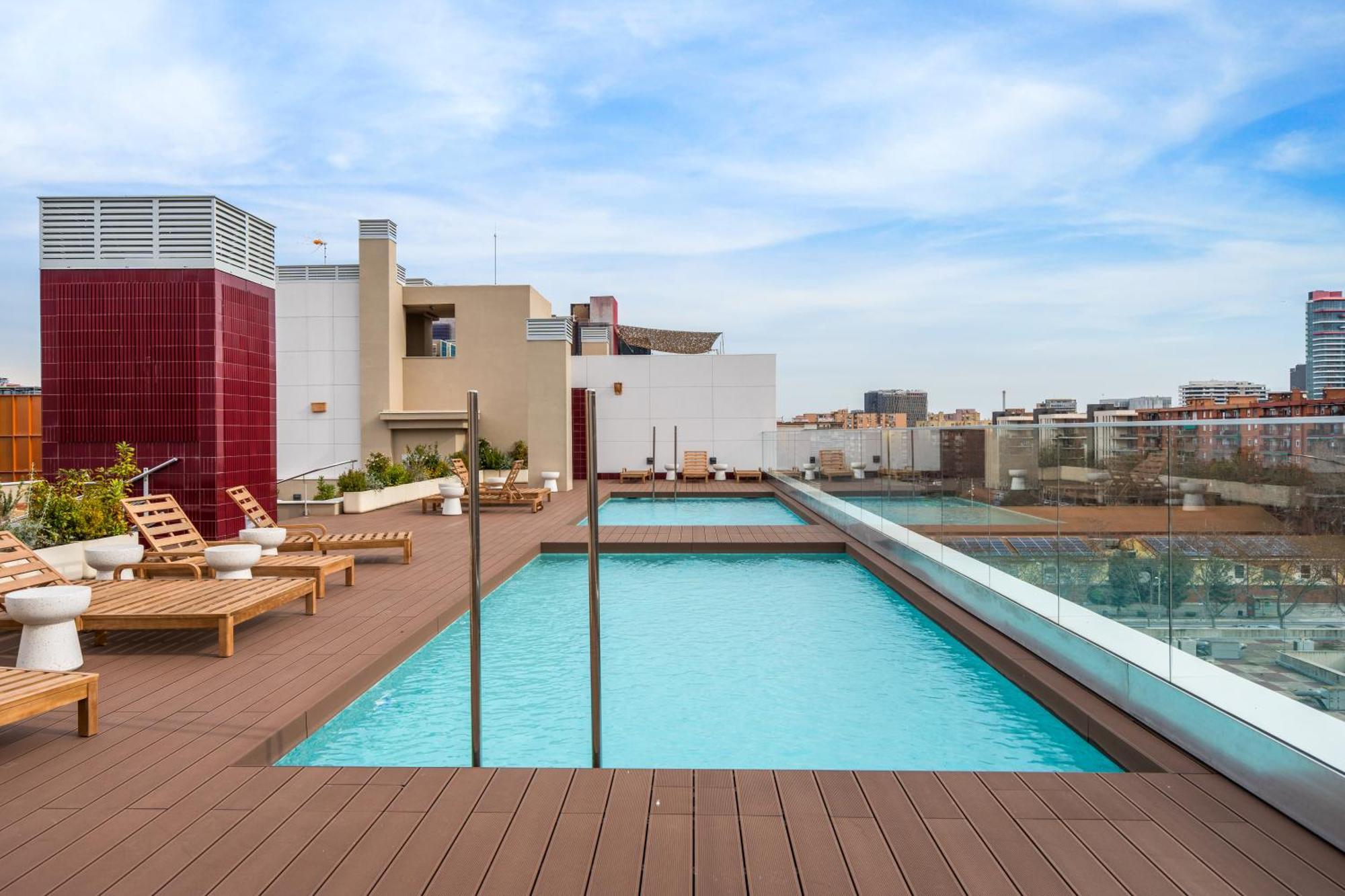 Appartamento Diagonal Mar Oasis With Pool And Parking Barcellona